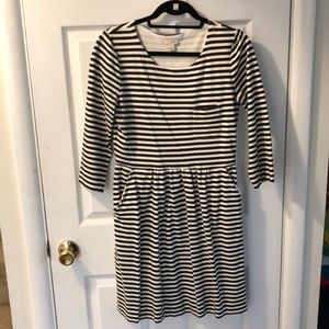 black and white stripe 3/4 sleeve dress